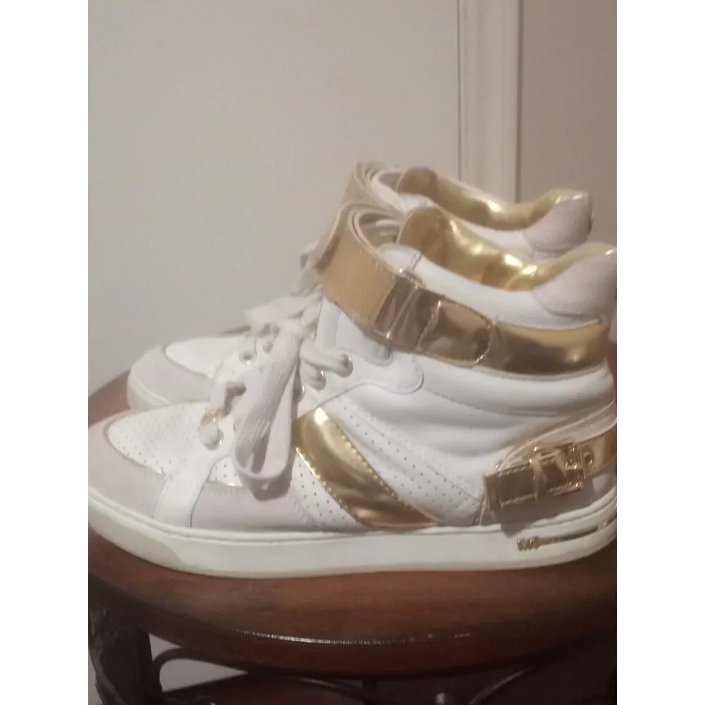 Women Michael Kors Athletic Tennis Shoes hightop logo SZ 7.5M Gold/white Leather - Picture 11 of 14